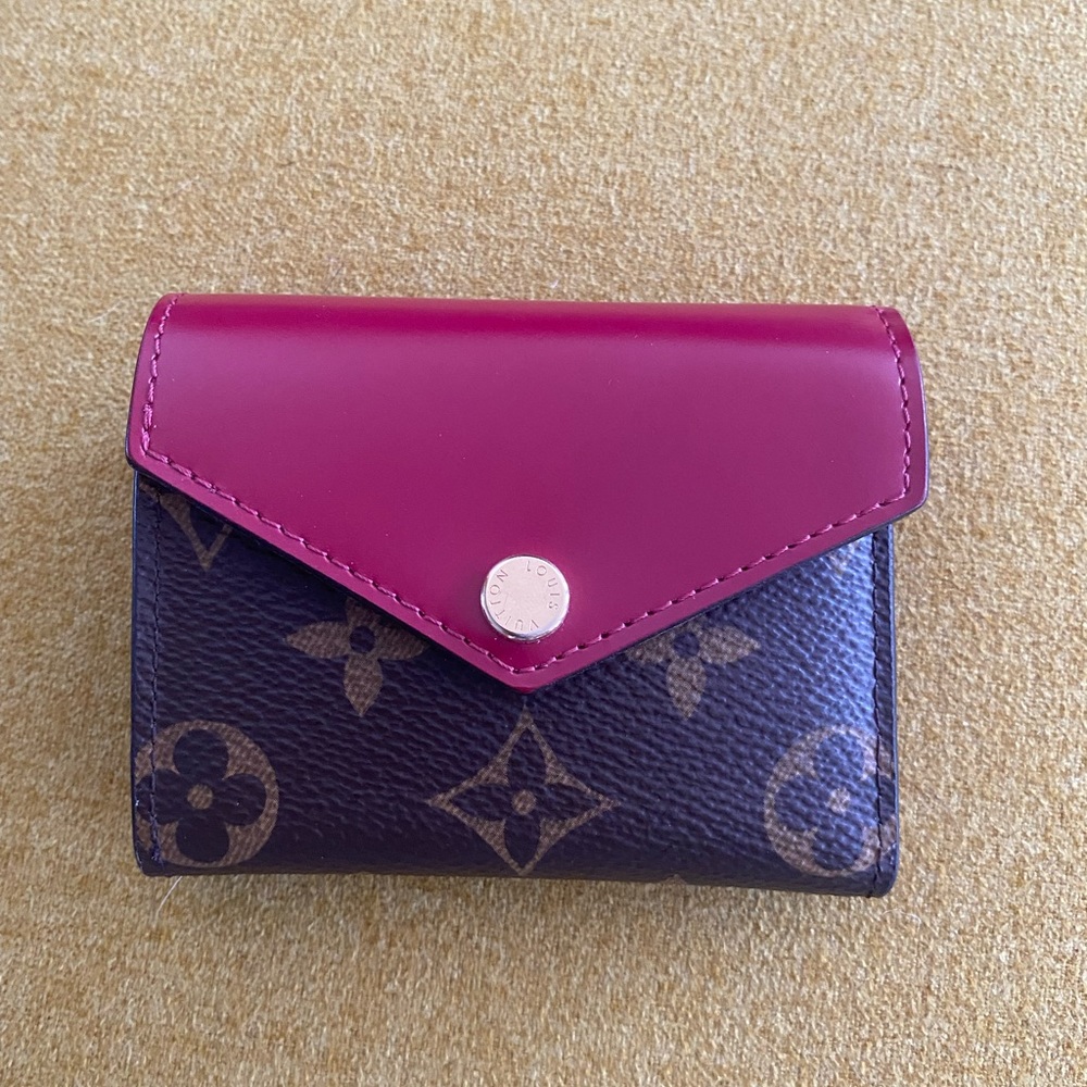 Louis Vuitton Zoe Wallet